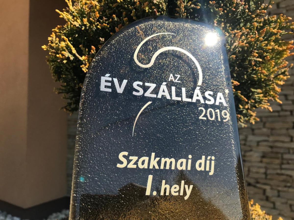 Villa Aruba & Private Spa Suites Keszthely Luaran gambar