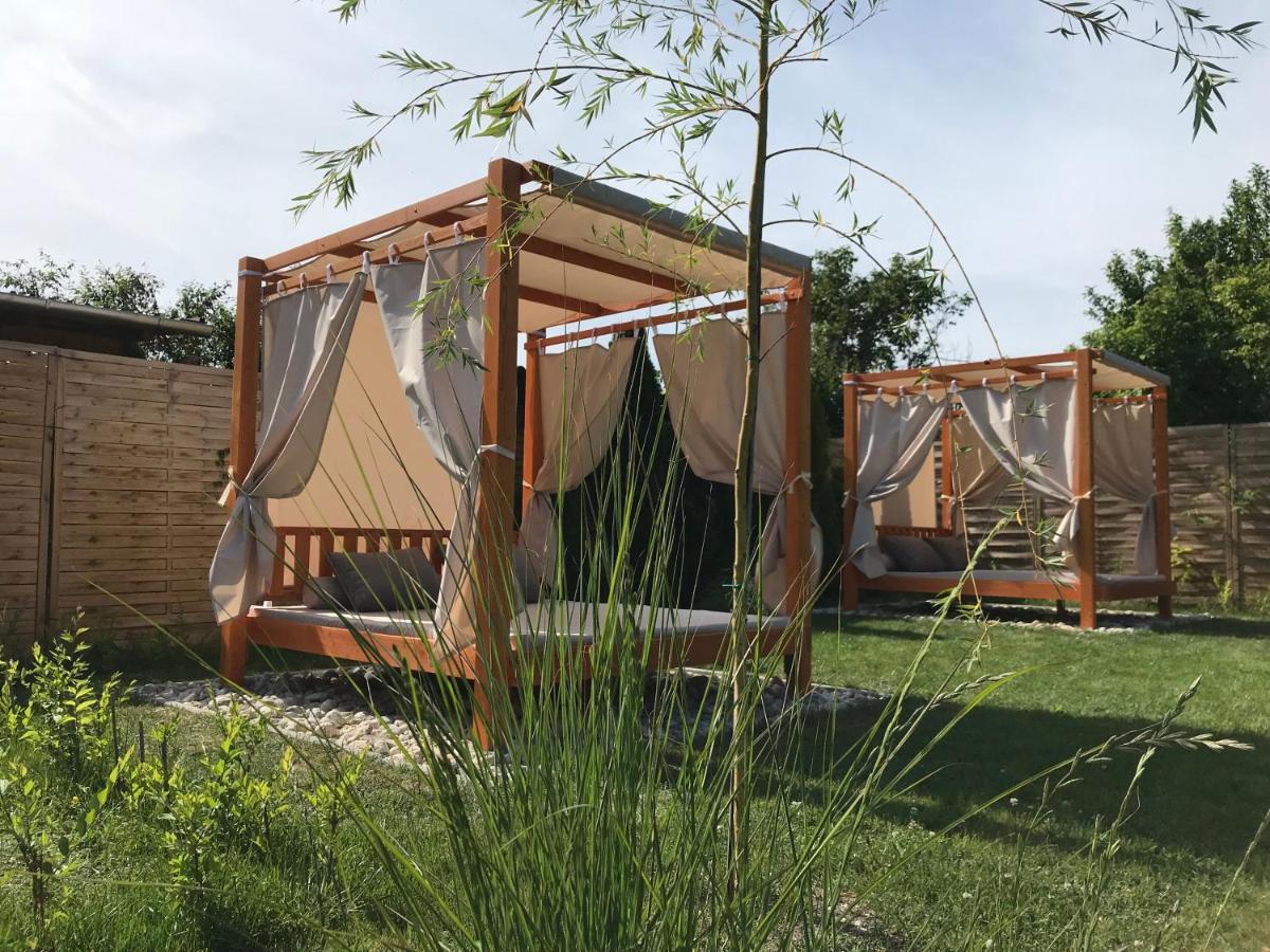 Villa Aruba & Private Spa Suites Keszthely Luaran gambar