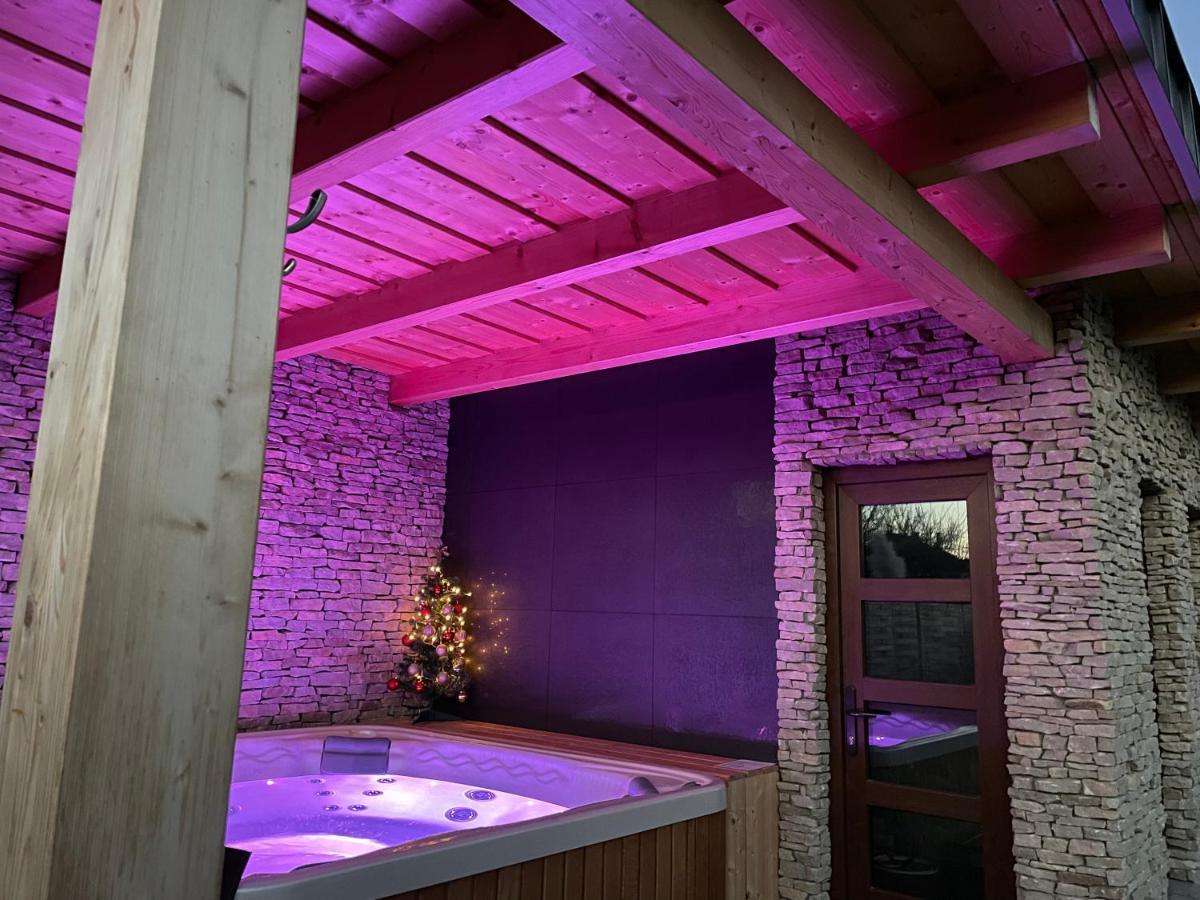 Villa Aruba & Private Spa Suites Keszthely Luaran gambar