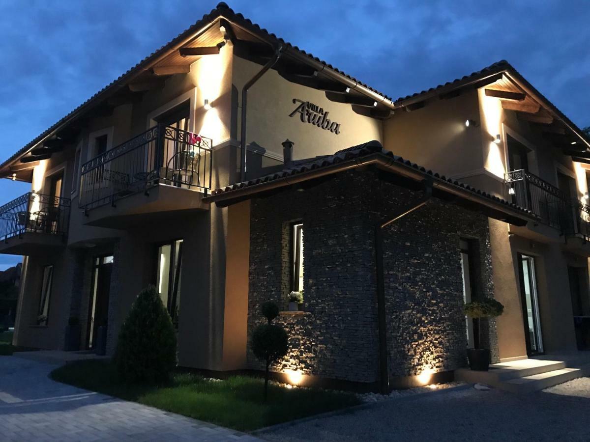 Villa Aruba & Private Spa Suites Keszthely Luaran gambar