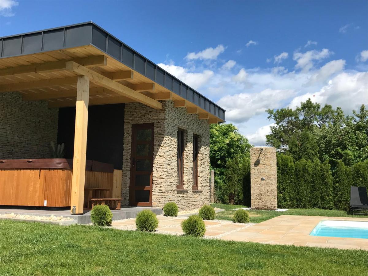 Villa Aruba & Private Spa Suites Keszthely Luaran gambar